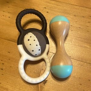 Wooden & Silicone Rattle LOVEVERY